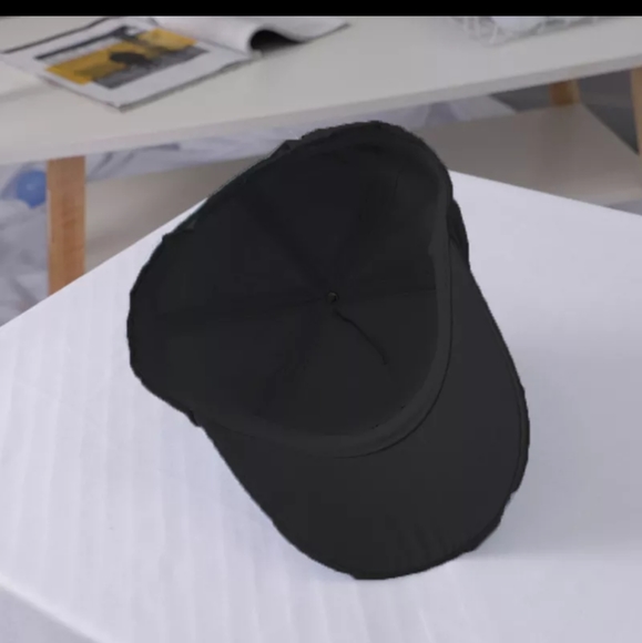 Cat hat with pearls - Picture 4 of 4